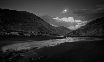 Hamilton's Gap Moonlight by Linda Thorne